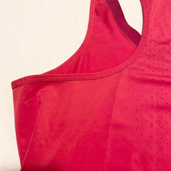 Nike Pro Dri Fit Fitted Tank Top Womans Size Medium Activewear - Picture 14 of 16